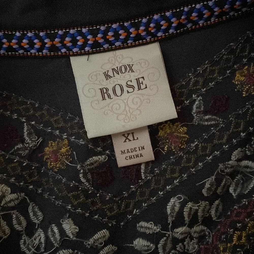 Embroidered Know Rose Lightweight Jacket - Picture 2 of 6